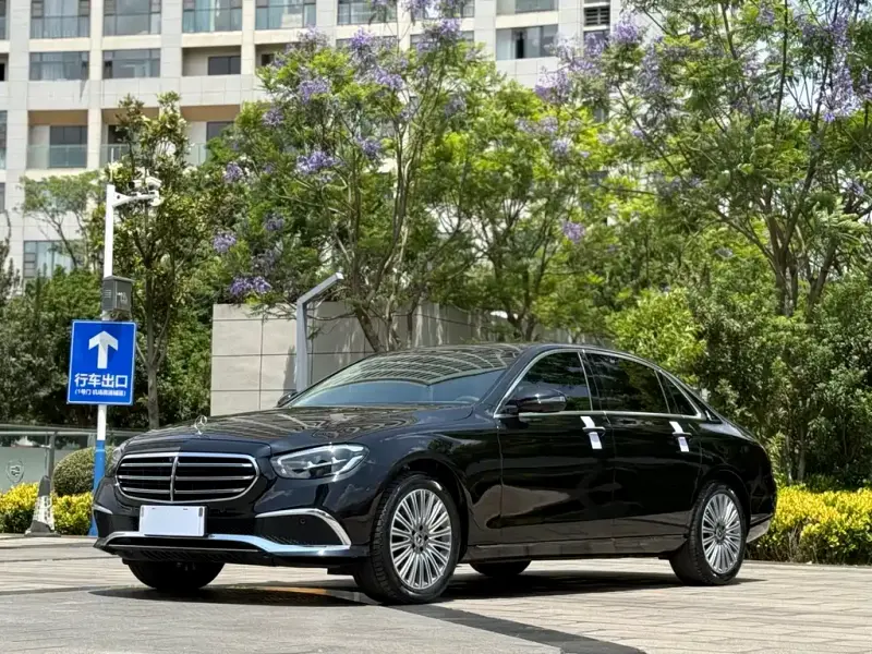 Mercedes-Benz E-Class, 2022