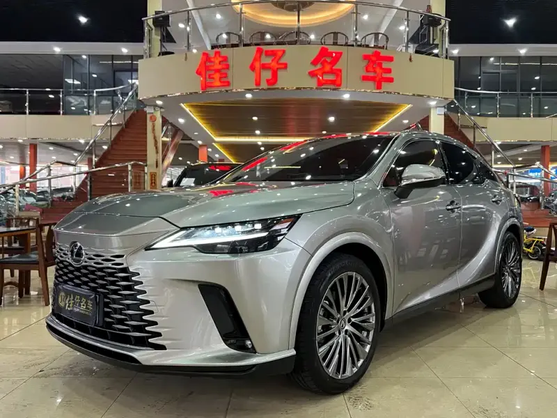 Lexus RX, 2023