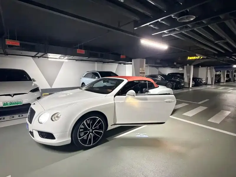 Bentley Continental, 2013