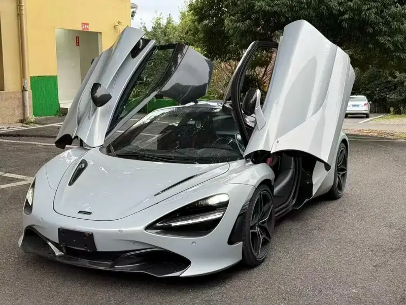 McLaren 720S, 2020