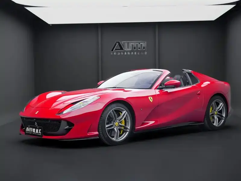 Ferrari 812, 2022