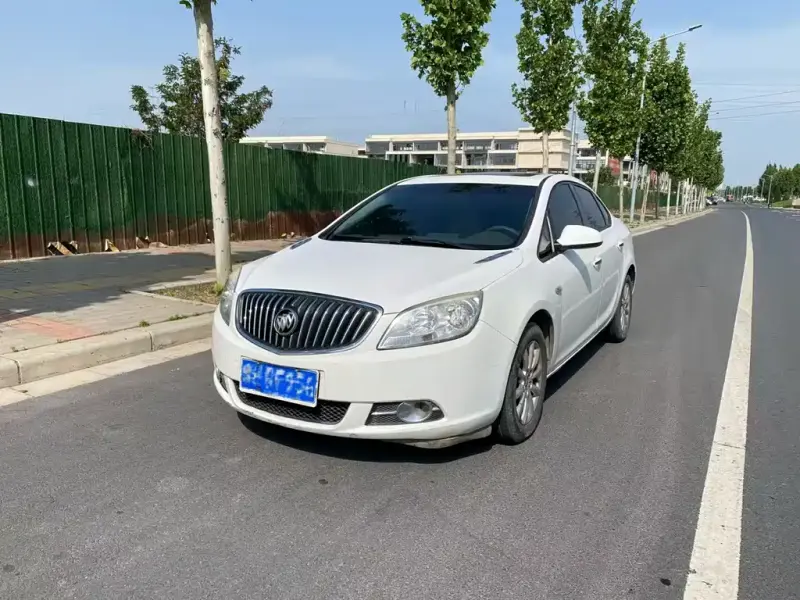 Buick Excelle, 2013