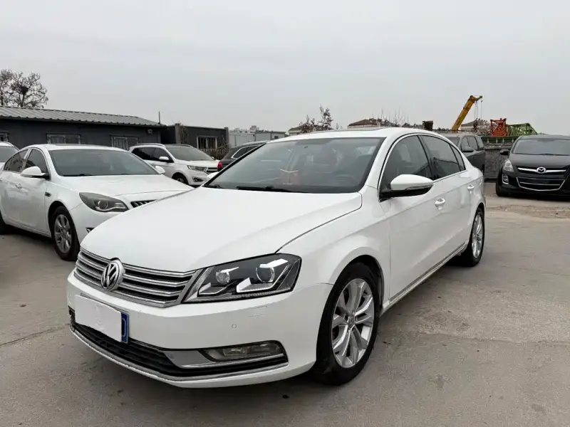 Volkswagen Magotan, 2012