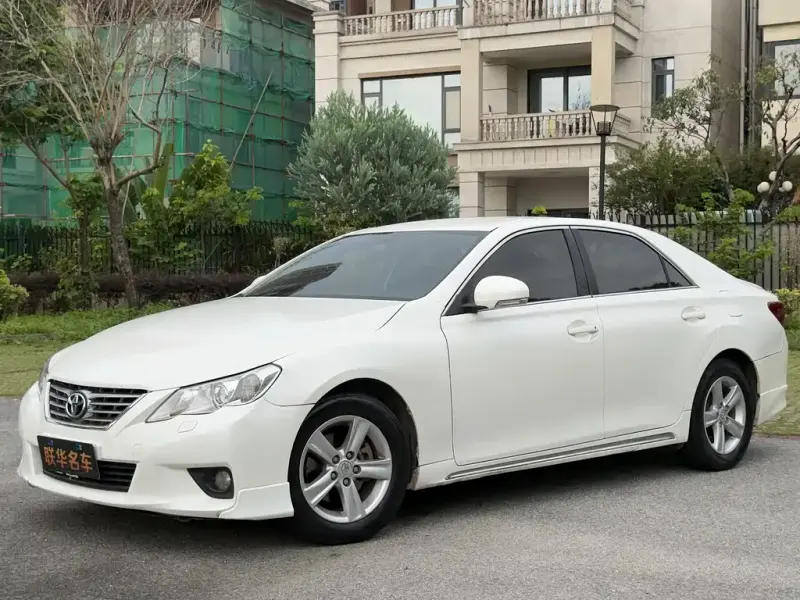 Toyota Reiz, 2013