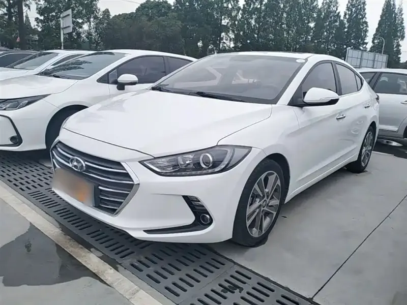 Hyundai Elantra, 2018