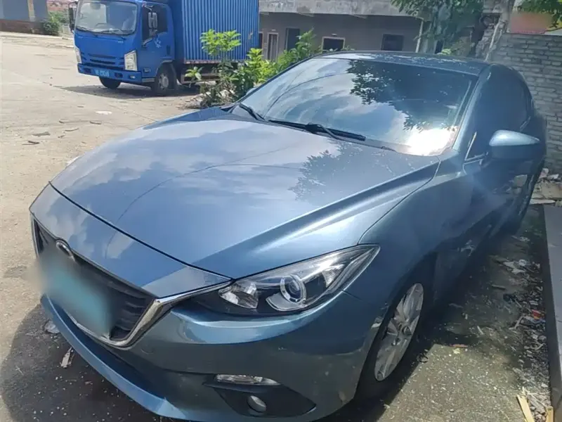 Mazda 3 Axela, 2016
