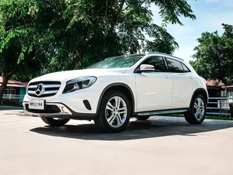 Mercedes-Benz GLA, 2016