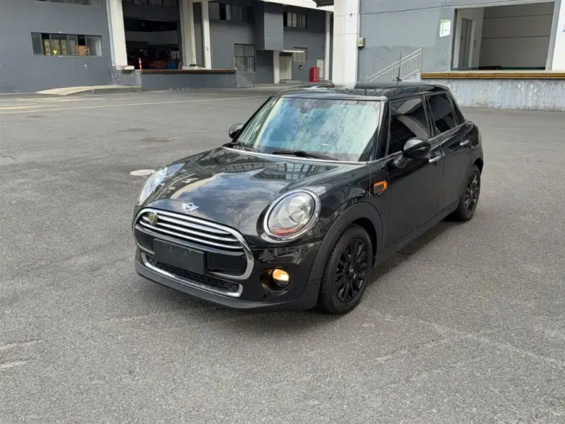 MINI Mini, 2015
