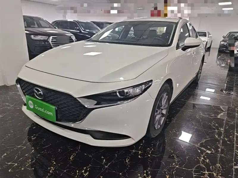 Mazda 3 Axela, 2022