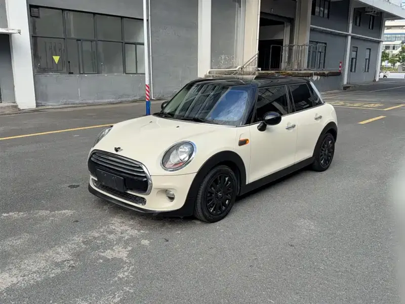 MINI Mini, 2015