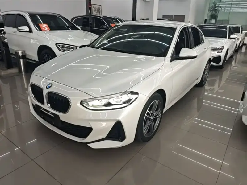 BMW 1 Series, 2021