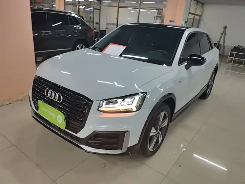 Audi Q2L, 2020