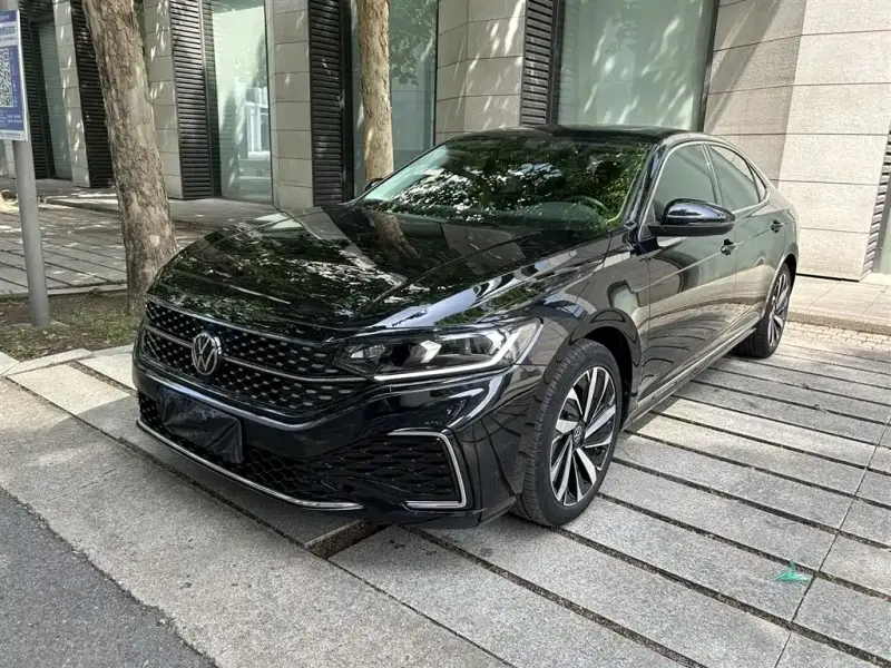 Volkswagen Passat, 2022