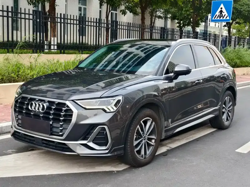 Audi Q3, 2021