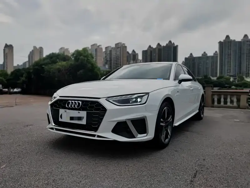 Audi A4L, 2021
