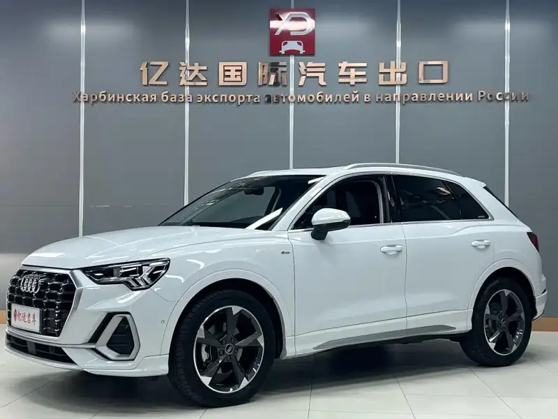 Audi Q3, 2022
