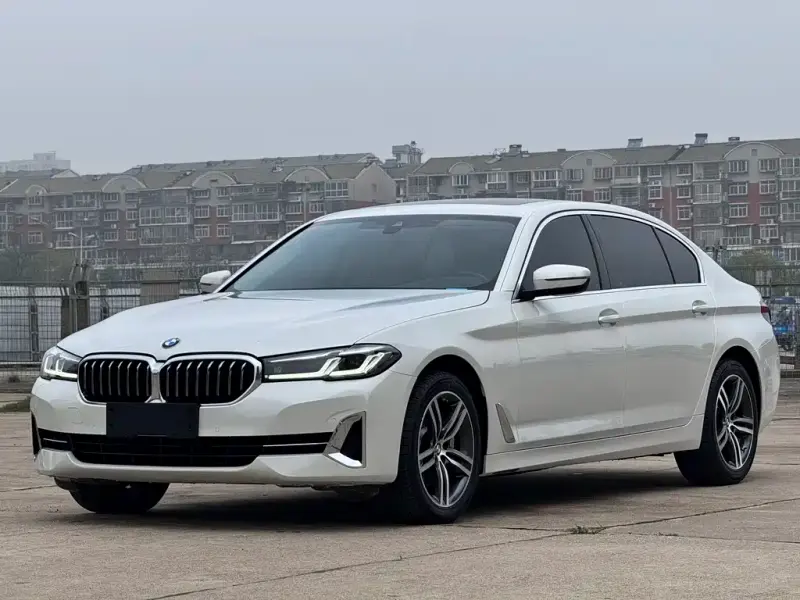 BMW 5 Series, 2022