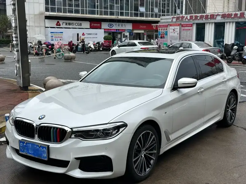 BMW 5 Series, 2020