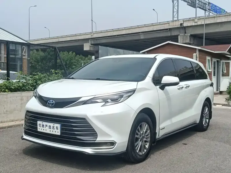 Toyota Sienna, 2022