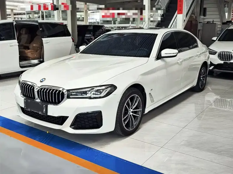 BMW 5 Series, 2022