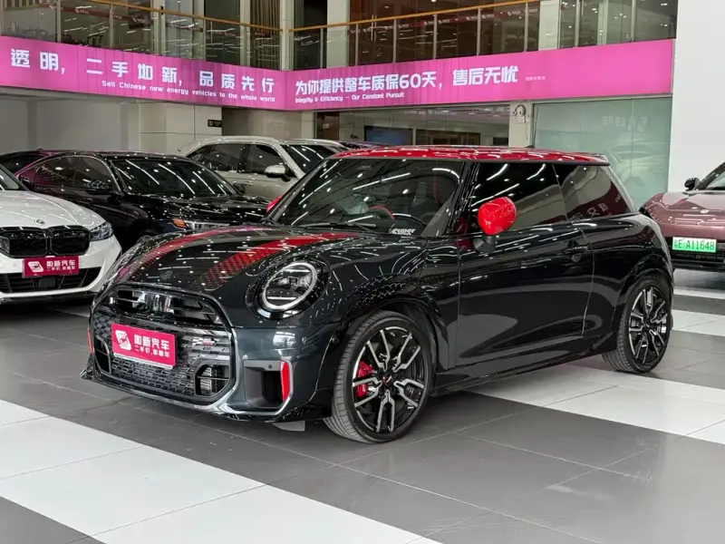 MINI JCW, 2026