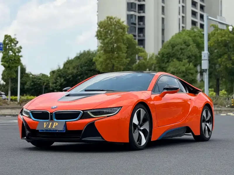 BMW i8, 2017
