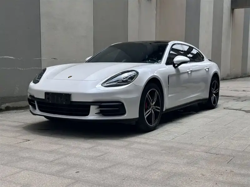Porsche Panamera, 2018