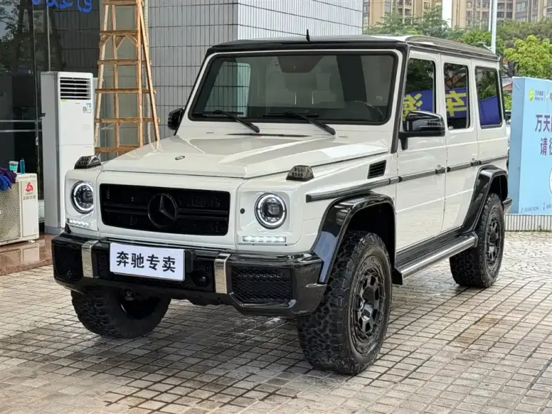 Mercedes-Benz G-Class, 2015