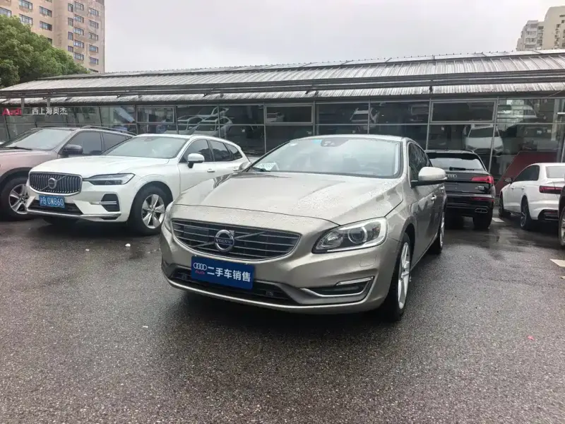 Volvo S60, 2015