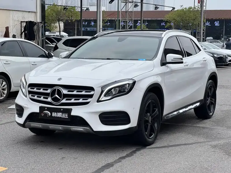 Mercedes-Benz GLA, 2020
