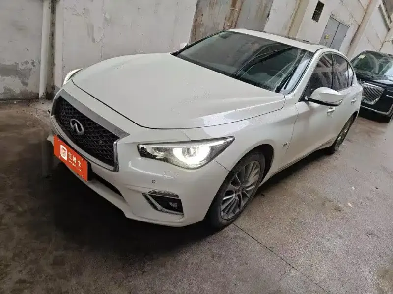Infiniti Q50L, 2018