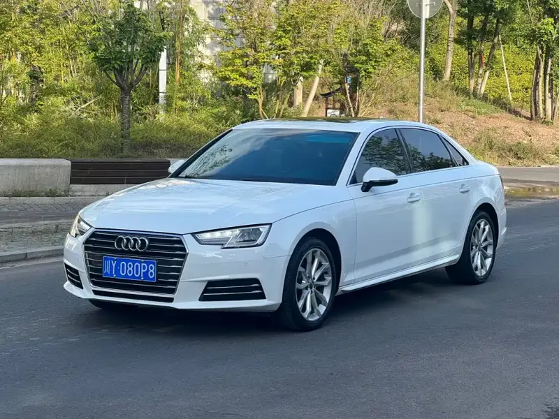 Audi A4L, 2018