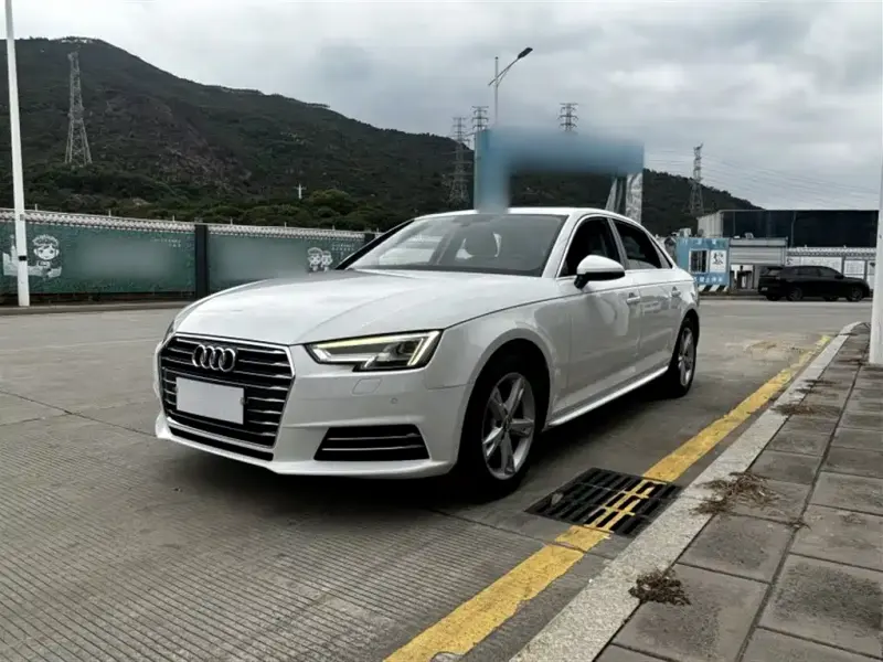 Audi A4L, 2017