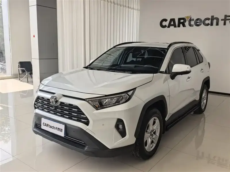 Toyota RAV4, 2024