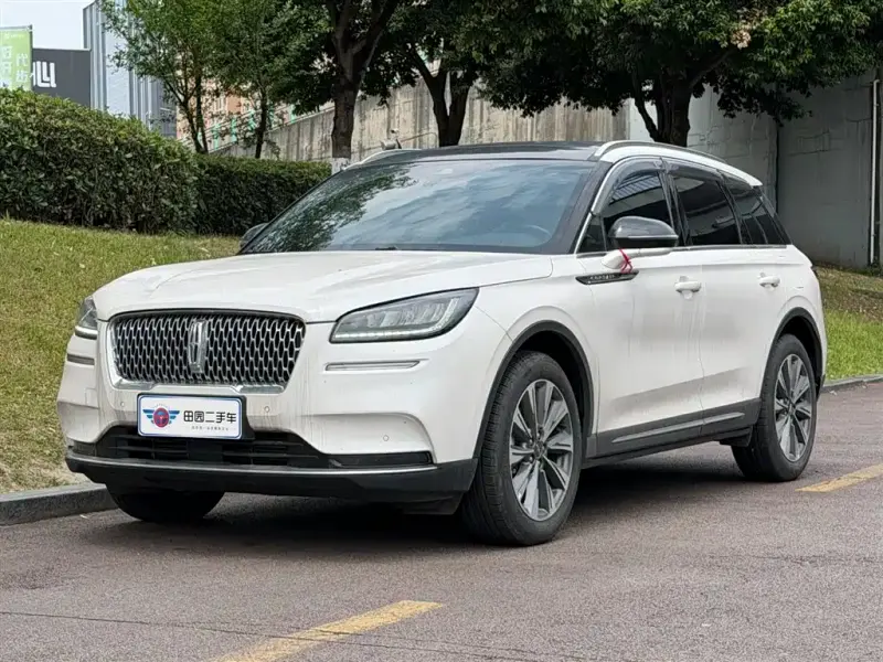 Lincoln Corsair, 2022