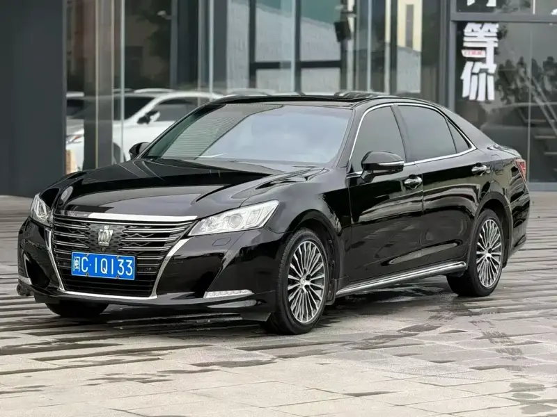 Toyota Crown, 2018