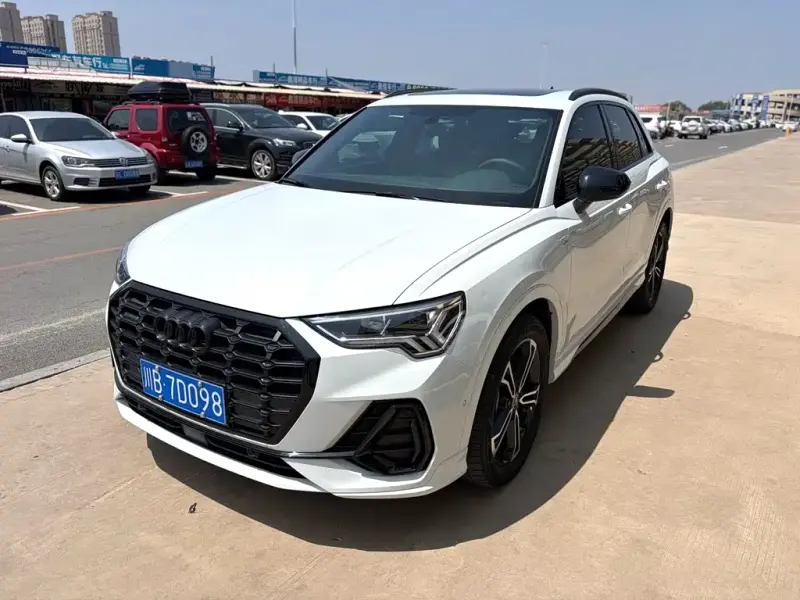 Audi Q3, 2023