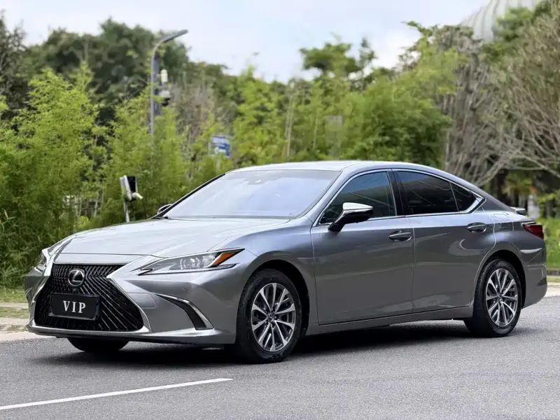 Lexus ES, 2021