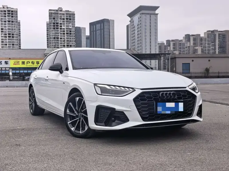 Audi A4L, 2023