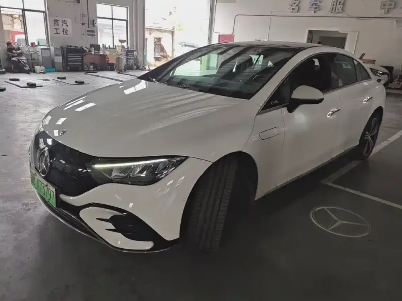 Mercedes-Benz EQE, 2023