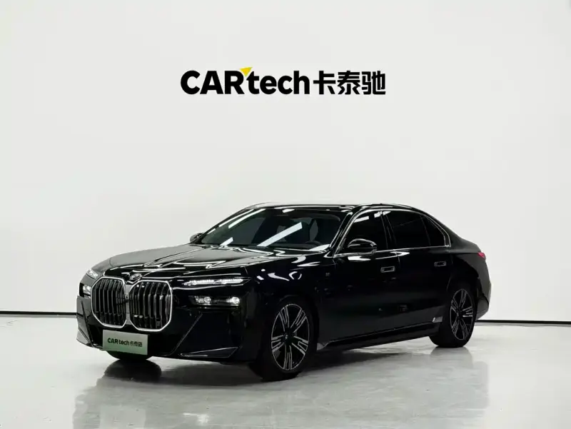 BMW i7, 2025