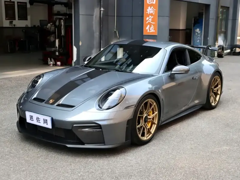 Porsche 911, 2025
