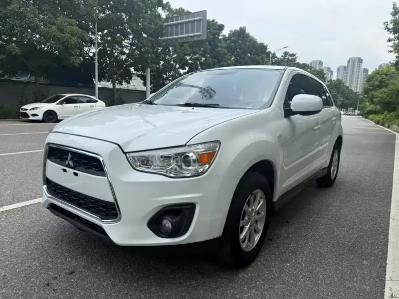Mitsubishi ASX, 2015