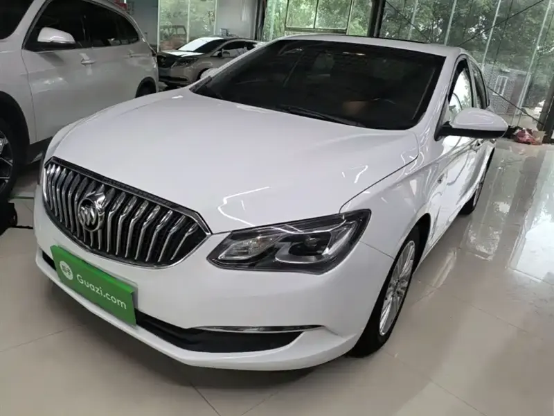 Buick Excelle, 2015