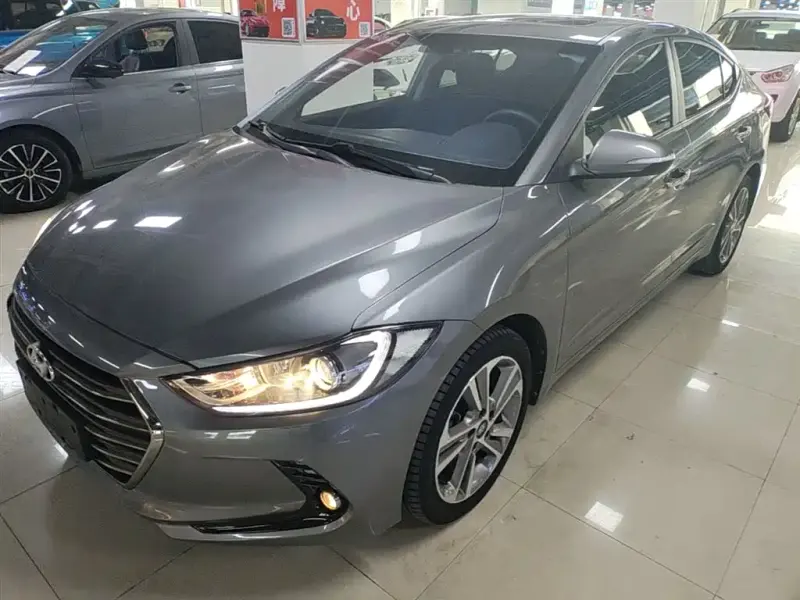 Hyundai Elantra, 2019