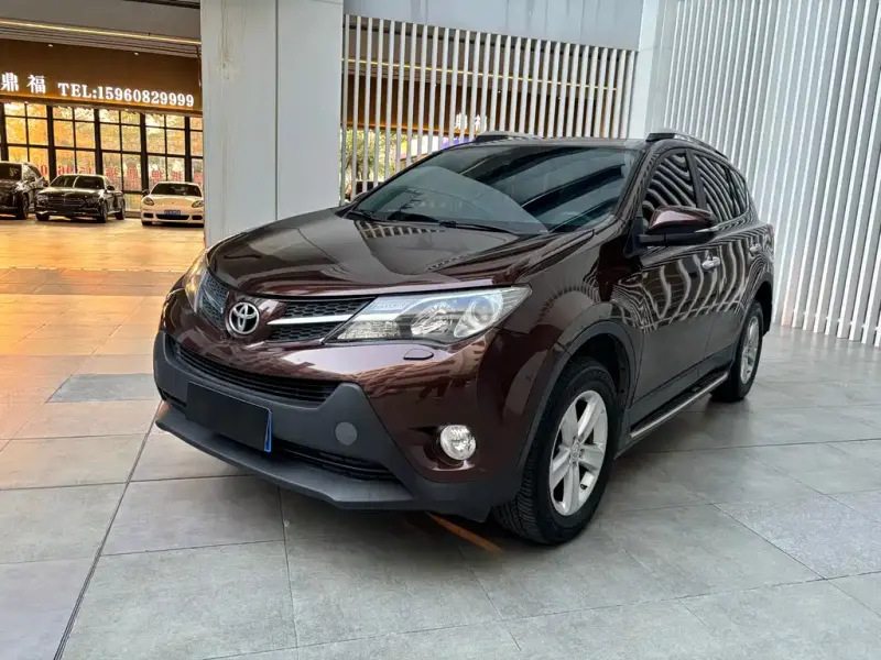 Toyota RAV4, 2014