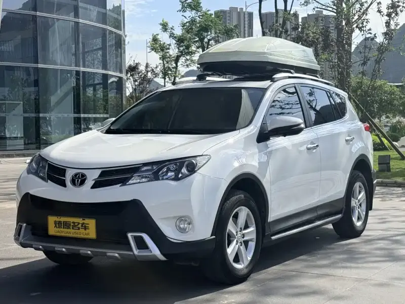Toyota RAV4, 2015
