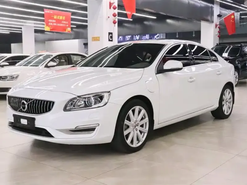 Volvo S60 PHEV, 2018