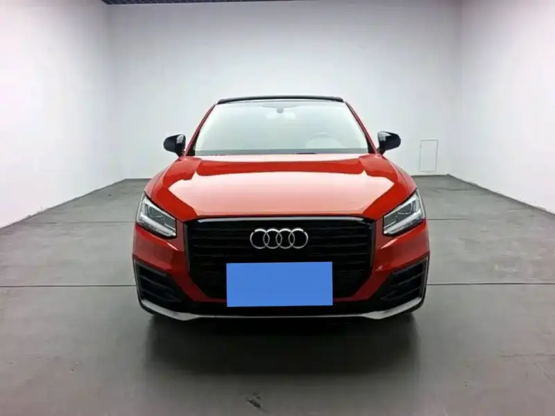 Audi Q2L, 2021