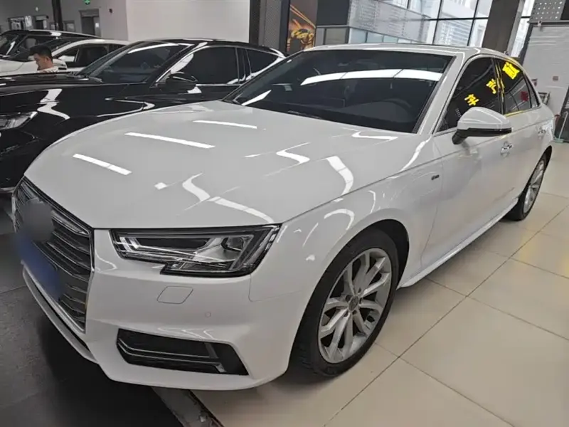 Audi A4L, 2018
